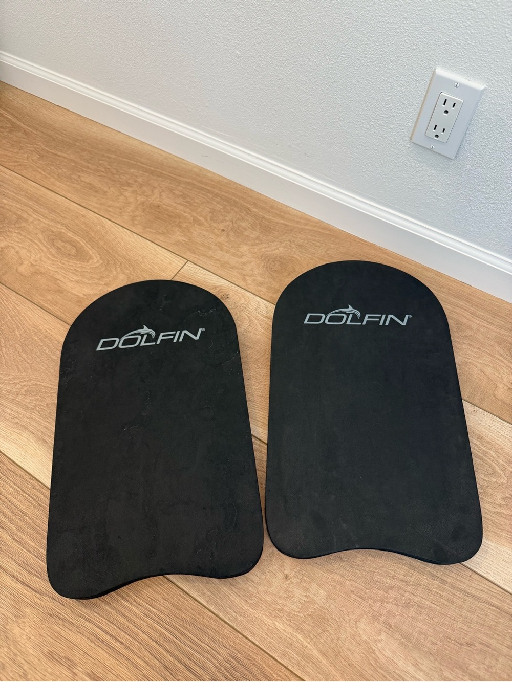 NWOT Dolfin Adult Swim Kickboards